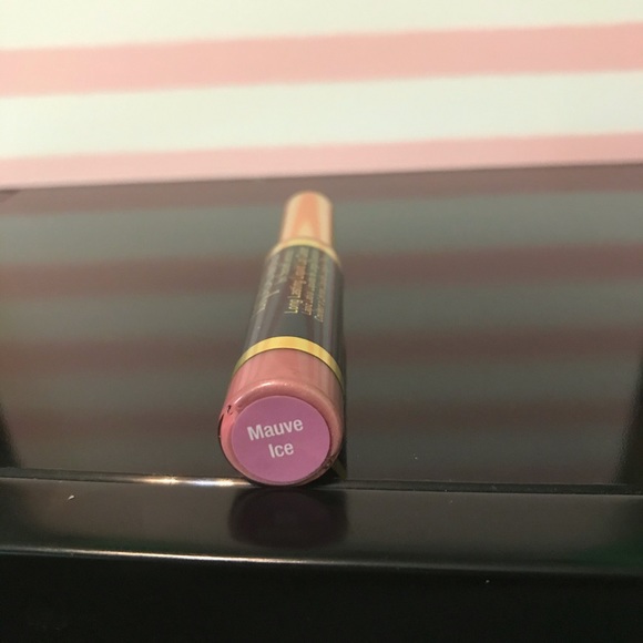 LAST ONE LipSense MAUVE ICE - Picture 2 of 4